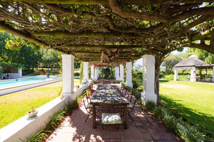 6 Bedroom Property for Sale in Klein Parys Western Cape